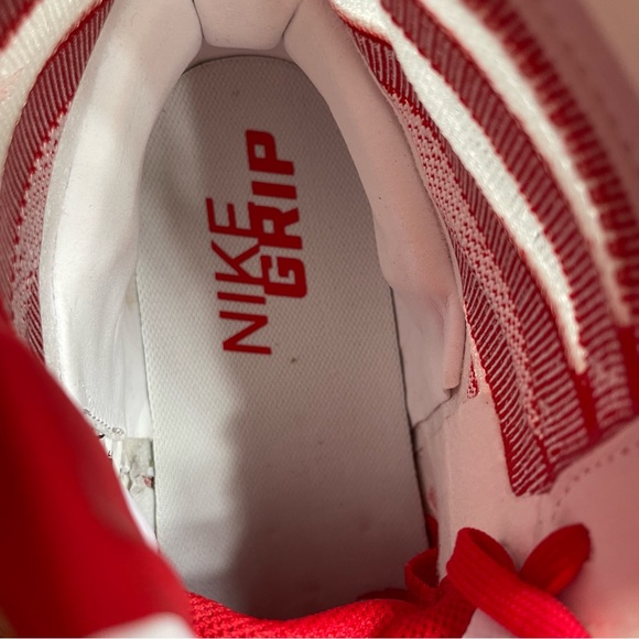 Nike Vapor Untouchable 3 Elite Flyknit Cleats White Red Size 12.5 AO3006-160 - Picture 7 of 8